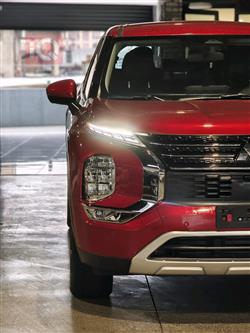 ميتسوبيشي اوتلاندر